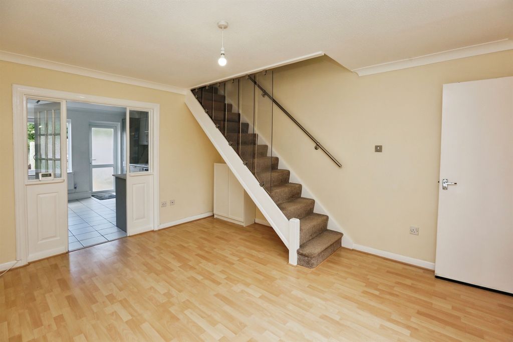 Property photo 3 of 15