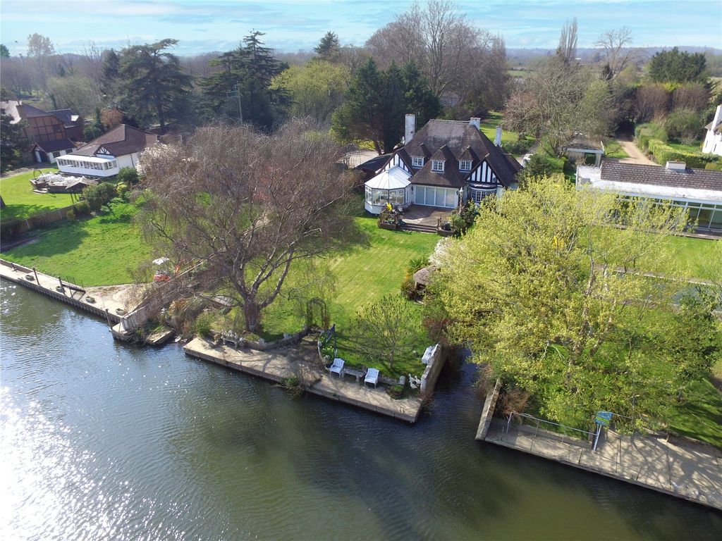 Property photo 1 of 33 Picture No. 38