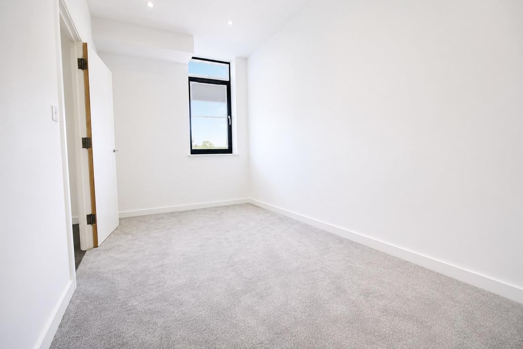 Property photo 3 of 9 0809Ad86-Bde9-486F-A720-2Db878Fd7c4E.Png