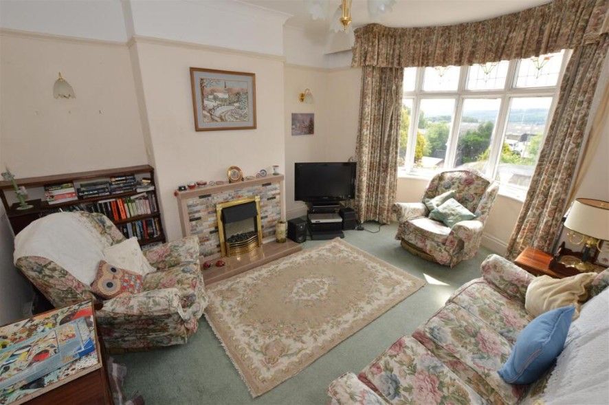 Property photo 2 of 11