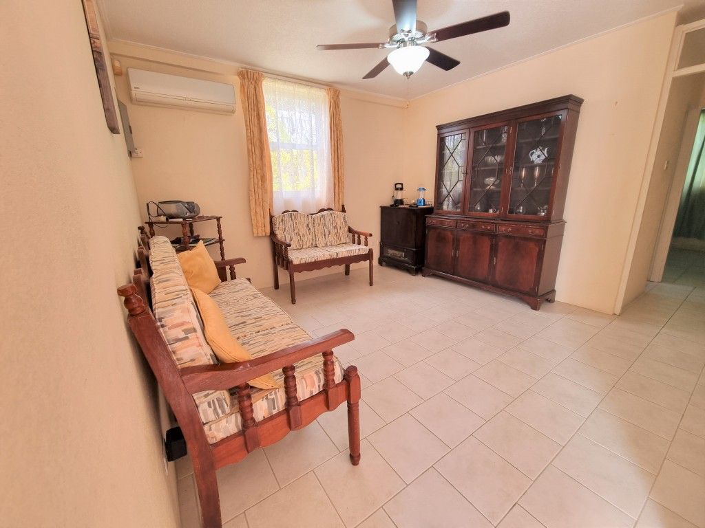 Property photo 3 of 28