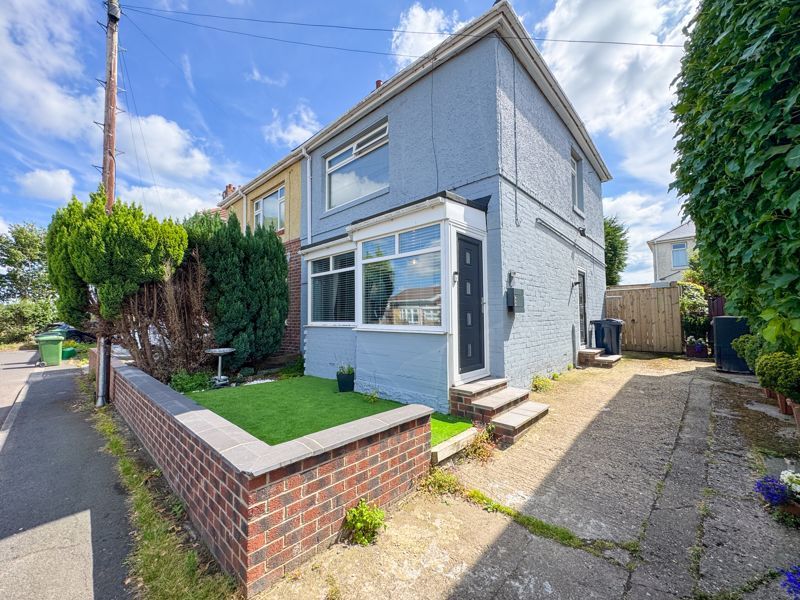 Property photo 1 of 18 External