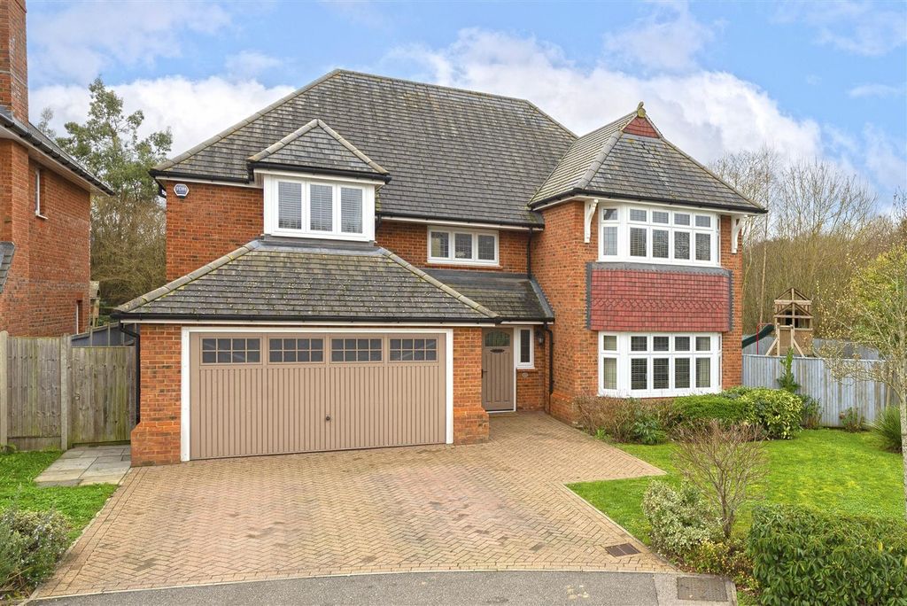 Property photo 1 of 25 Font