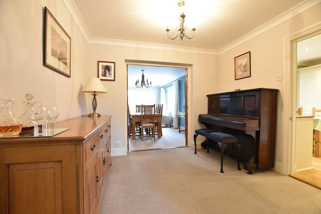 Property photo 1 of 30 Dining Room