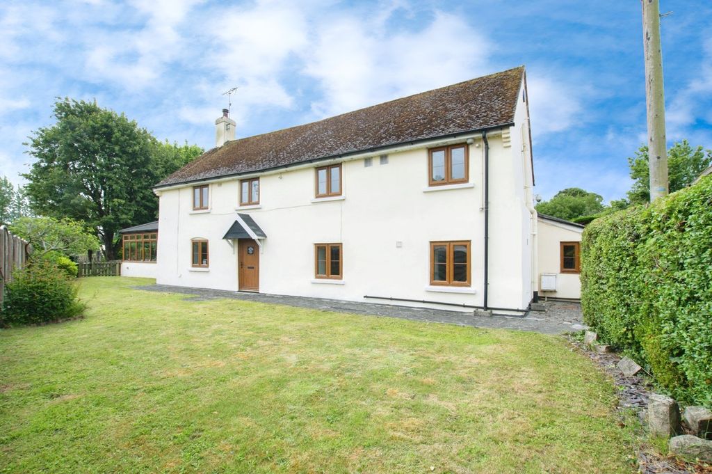 Property photo 1 of 26