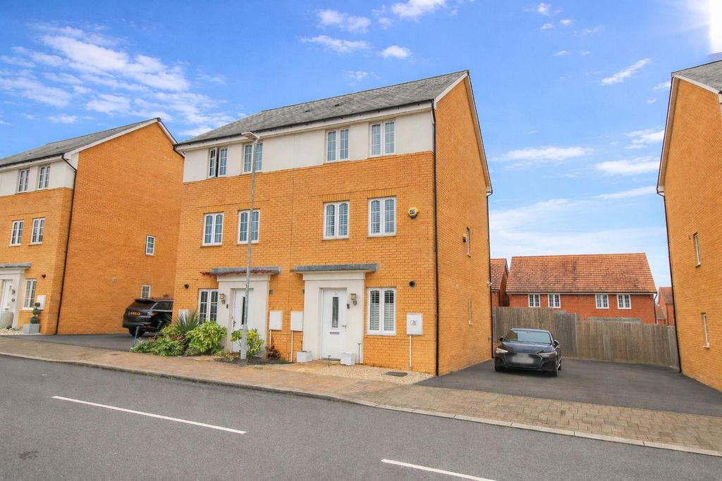 Property photo 1 of 19 Img2.Png