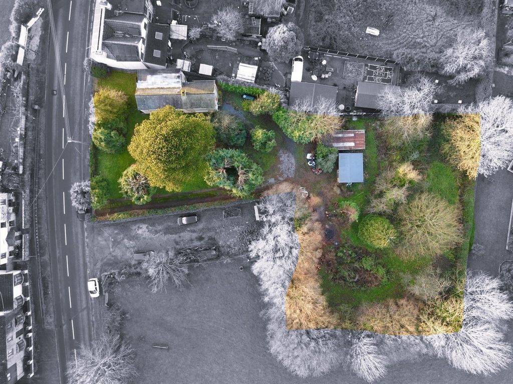 Property photo 2 of 18