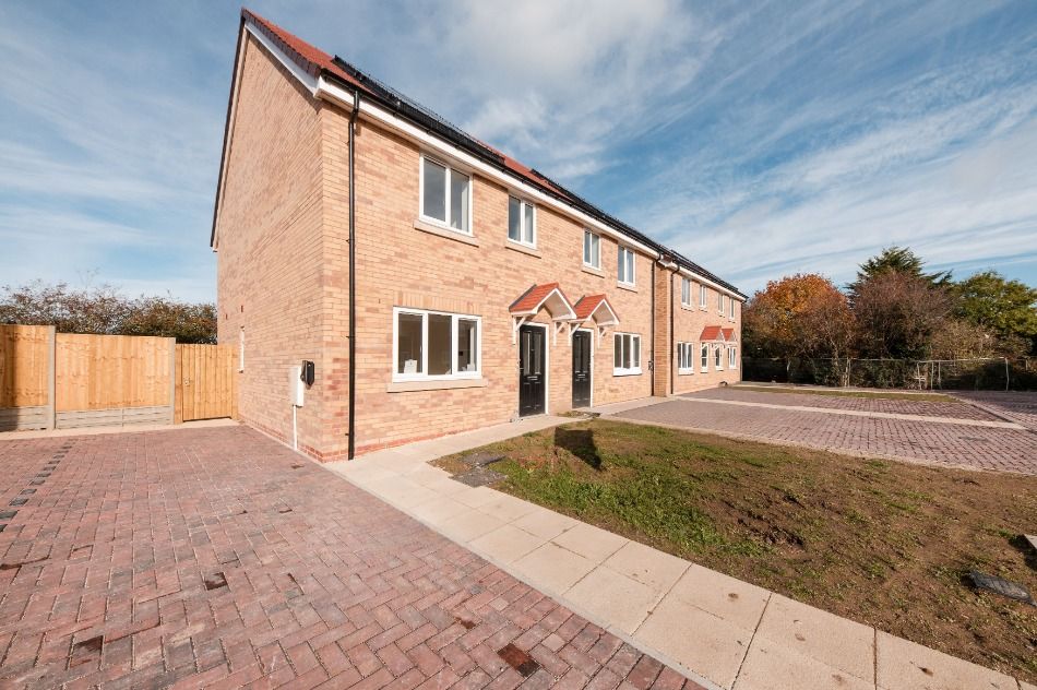 Property photo 2 of 12