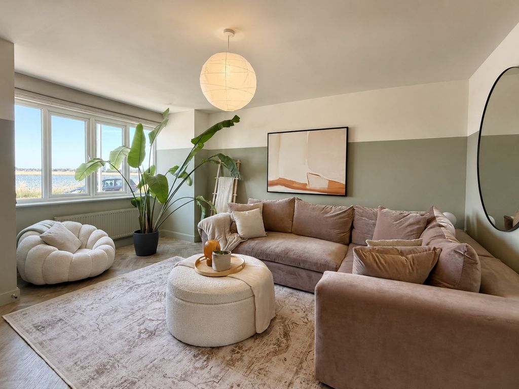 Property photo 2 of 31 5320953