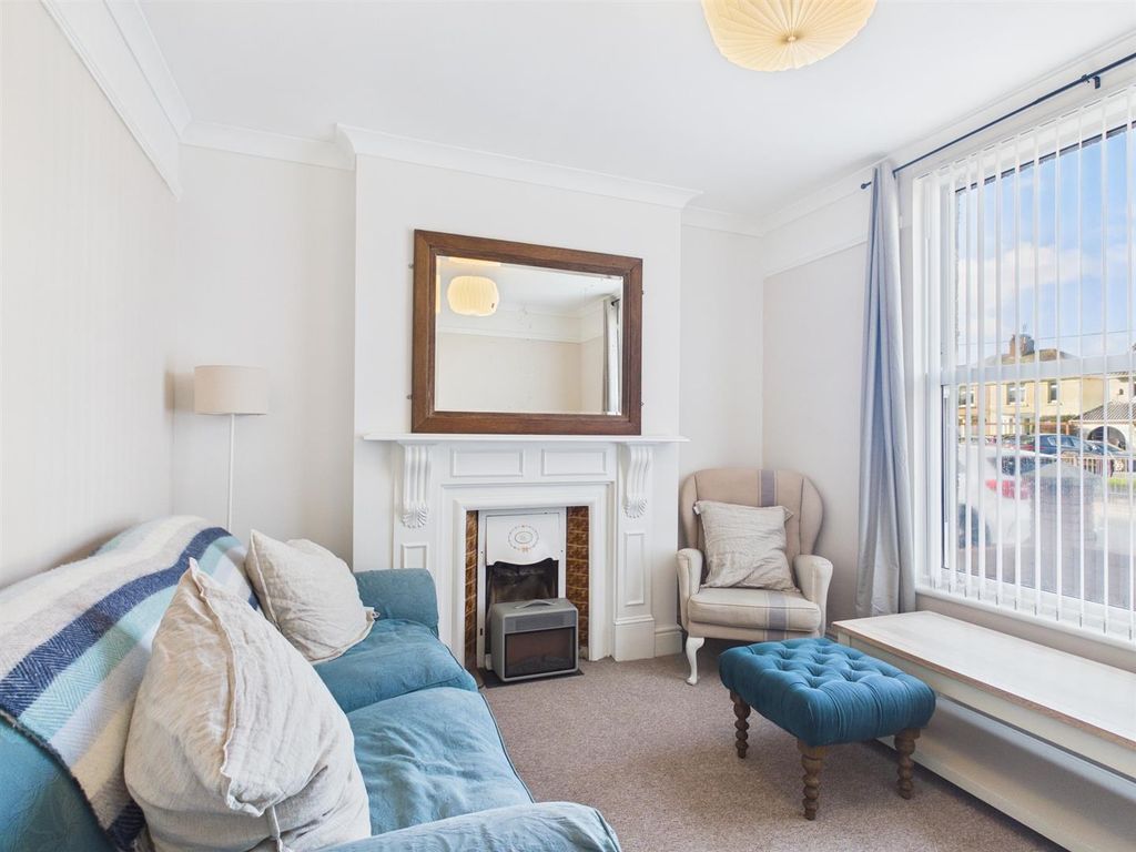 Property photo 3 of 18 Cam04045G0-Pr0080-Still003.Jpg