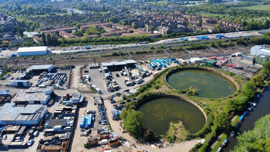 Property photo 3 of 12