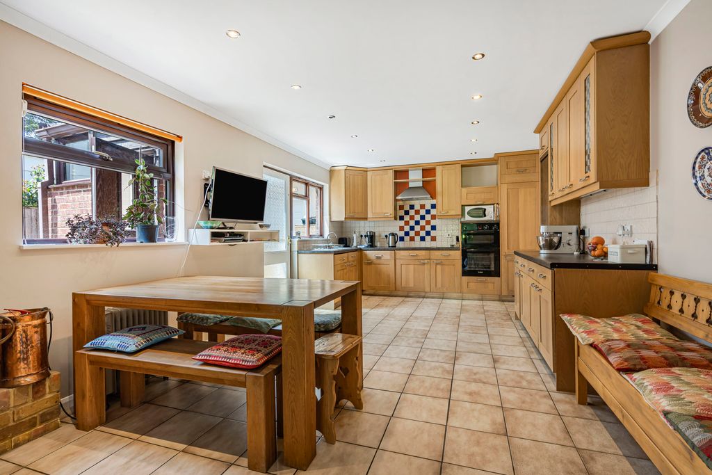 Property photo 3 of 61 32_85523.Jpg