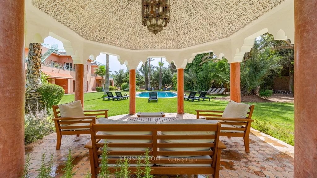 Property photo 2 of 30