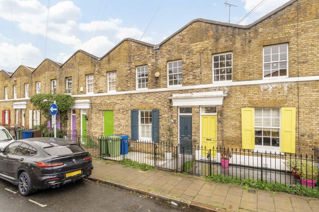 Property photo 1 of 9