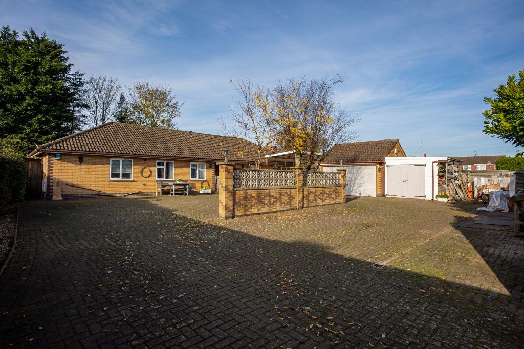 Property photo 1 of 29