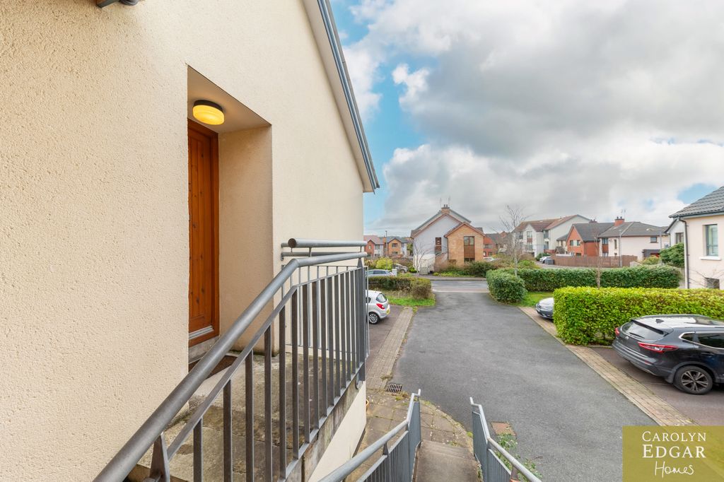 Property photo 2 of 25 006