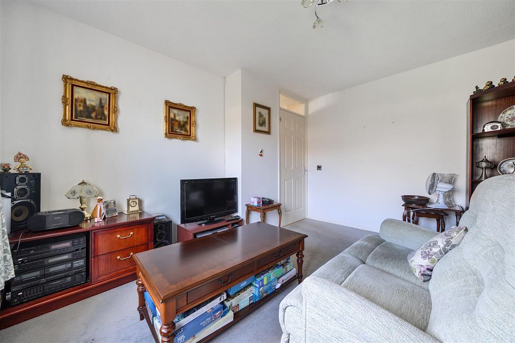 Property photo 2 of 13 Brook Rd Sitting Room..Jpg