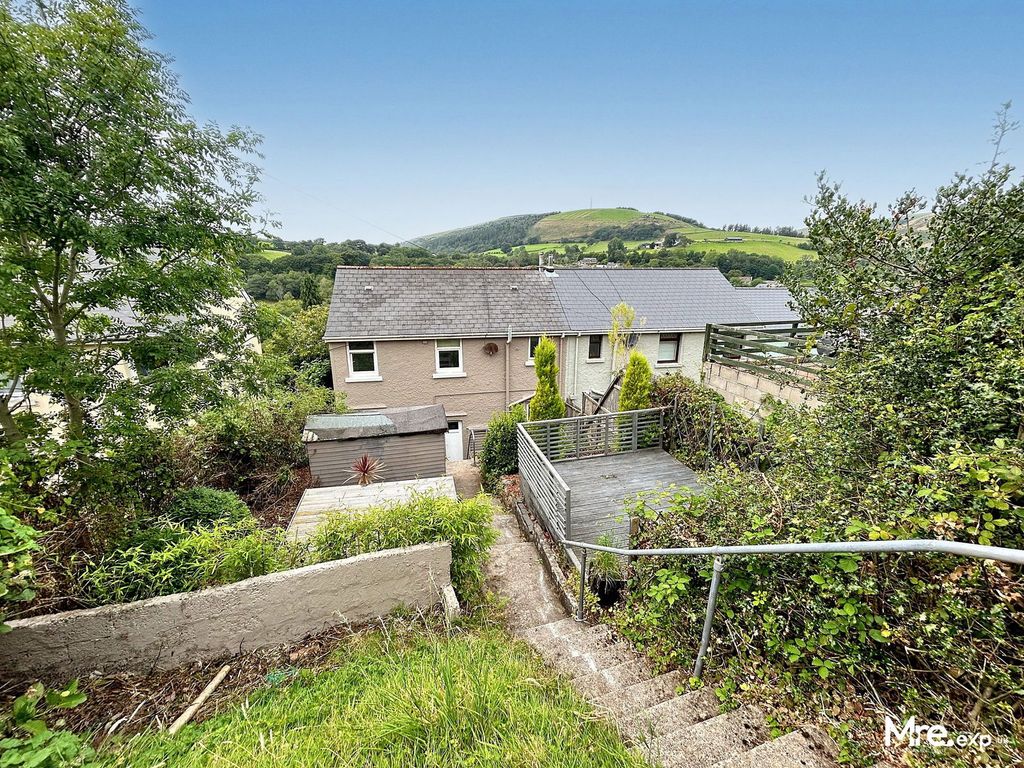 Property photo 3 of 31