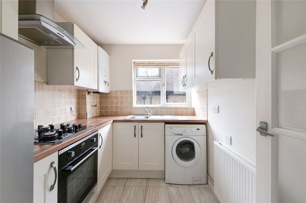 Property photo 2 of 8 Picture No. 06