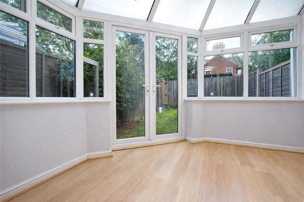 Property photo 3 of 10 Picture No. 27