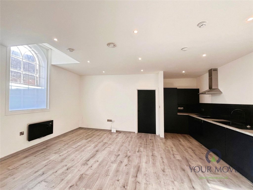 Property photo 3 of 9 Open Plan Lounge