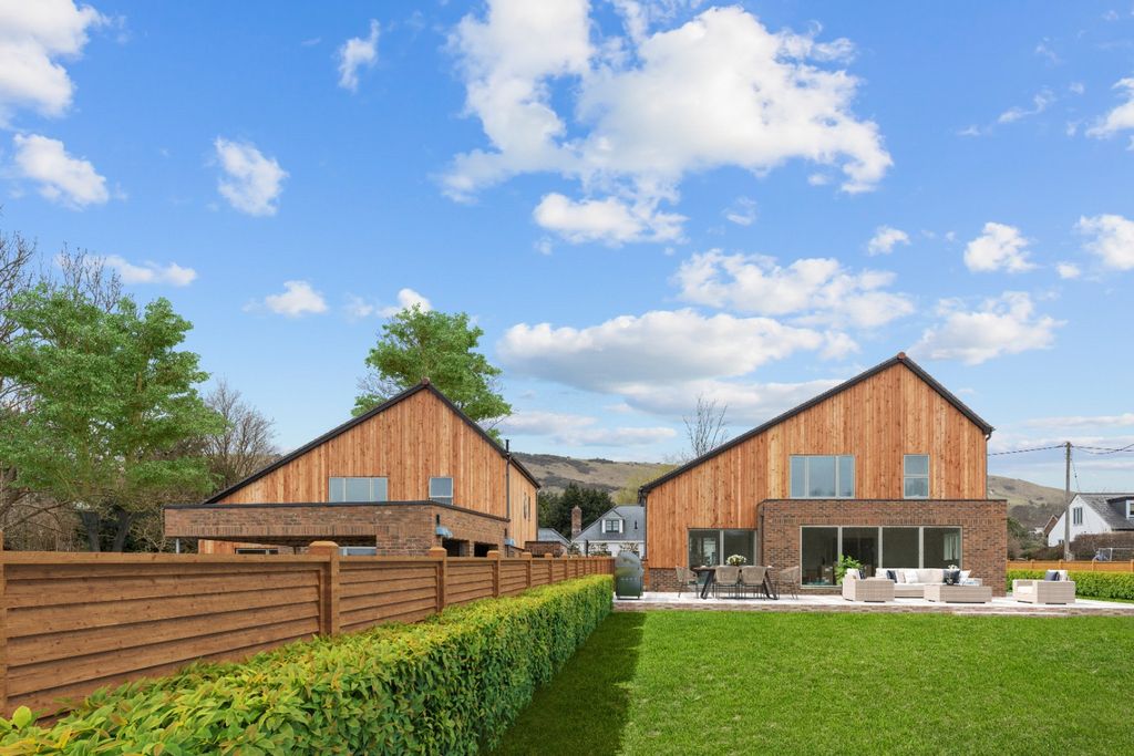 Property photo 2 of 5 4211782