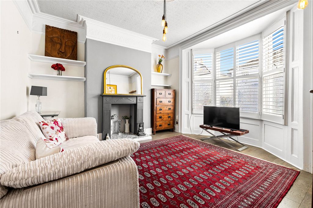 Property photo 3 of 11 Picture No. 30