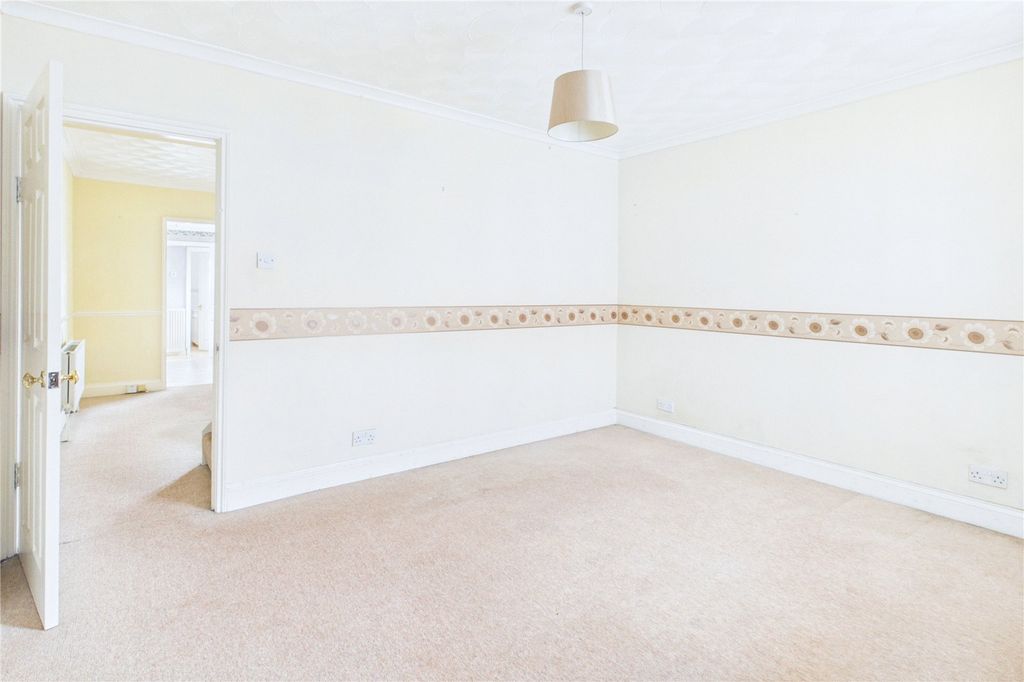 Property photo 2 of 16 Picture No. 04