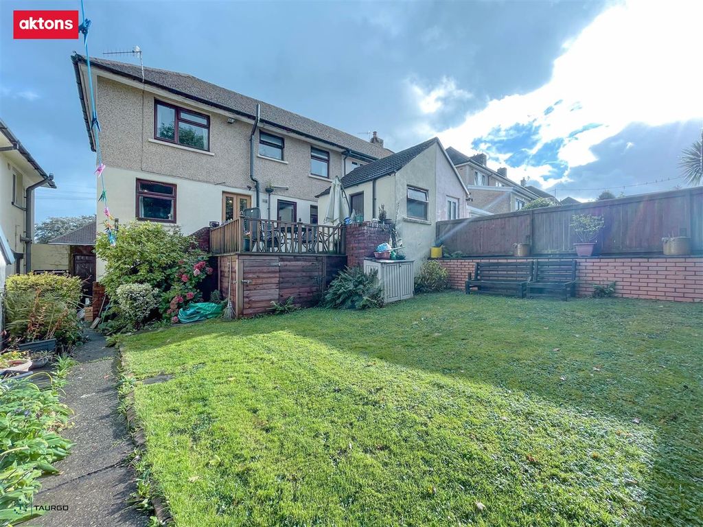 Property photo 2 of 21 Img_3581 Copy.Jpg