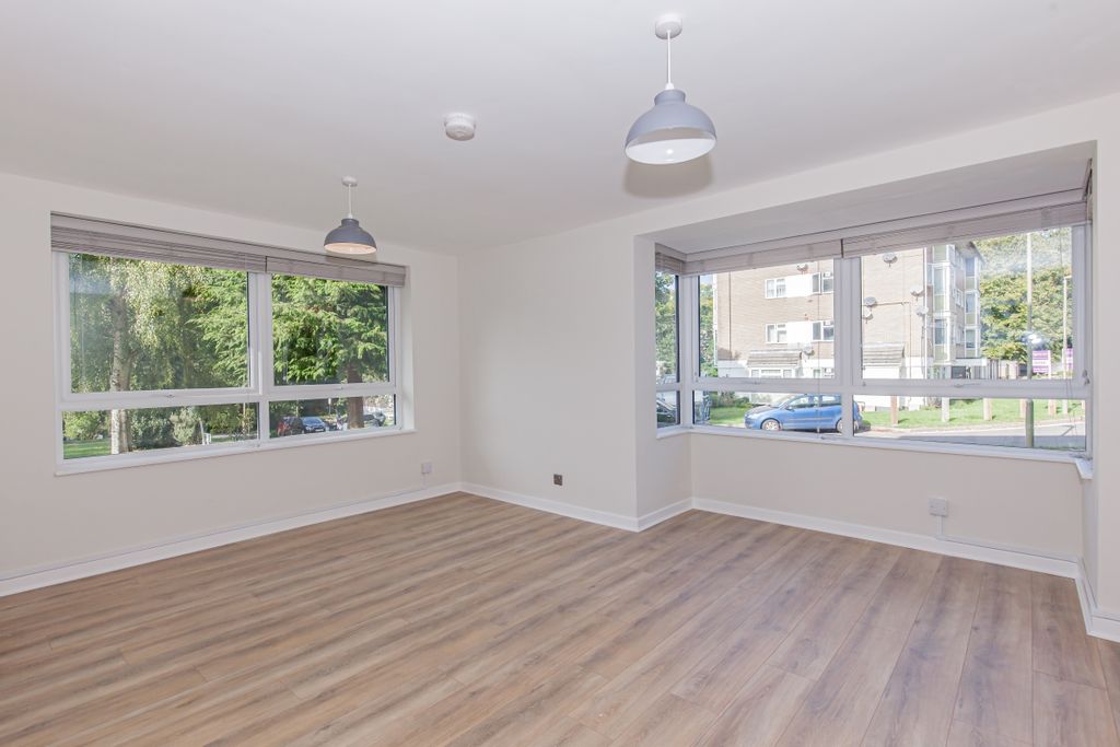 Property photo 2 of 7 142528