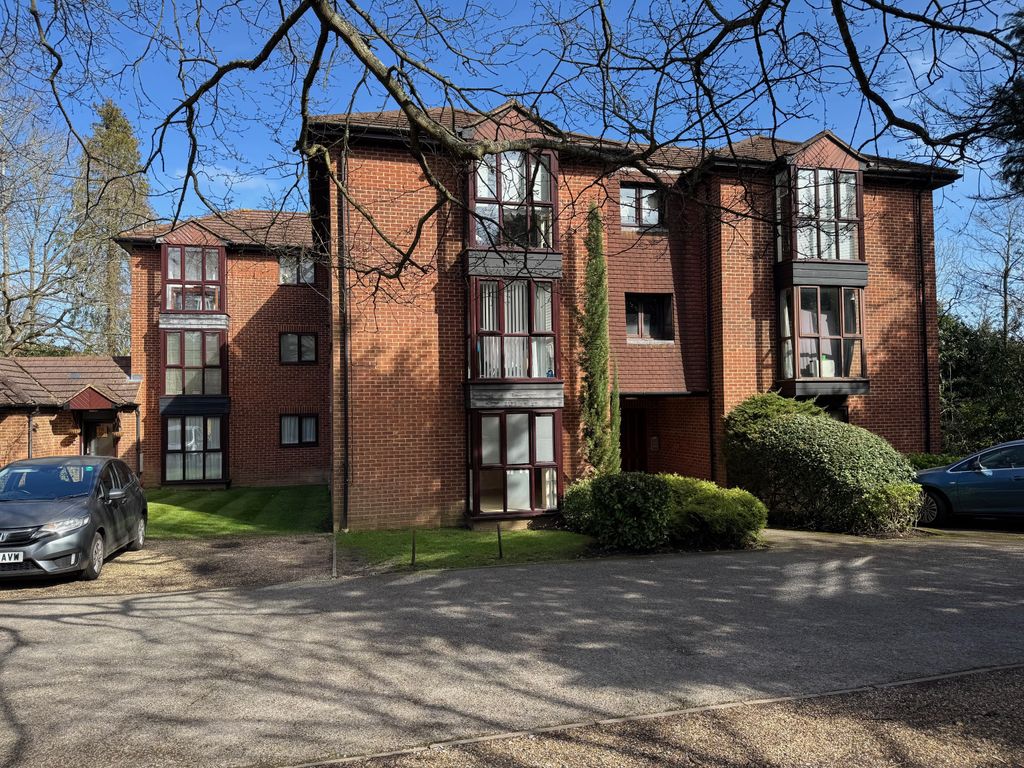 Property photo 1 of 5