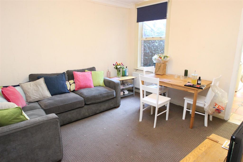 Property photo 3 of 12 Img_5930.Jpg