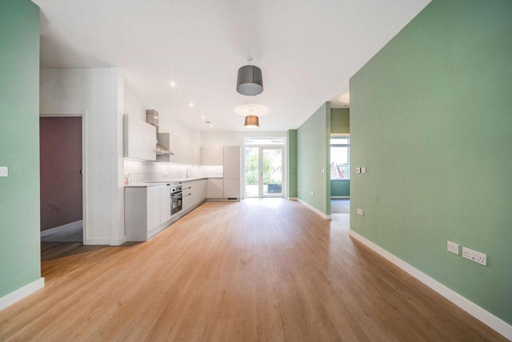 Property photo 2 of 16 1192853 (14)