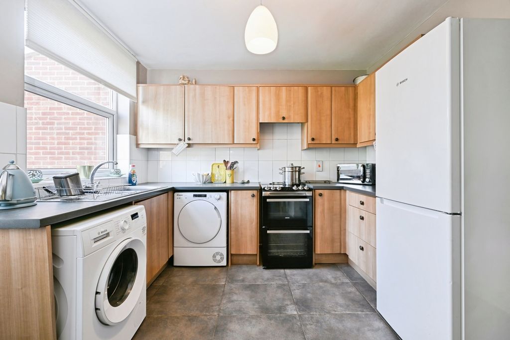Property photo 2 of 15 Pbox-Img.Jpg