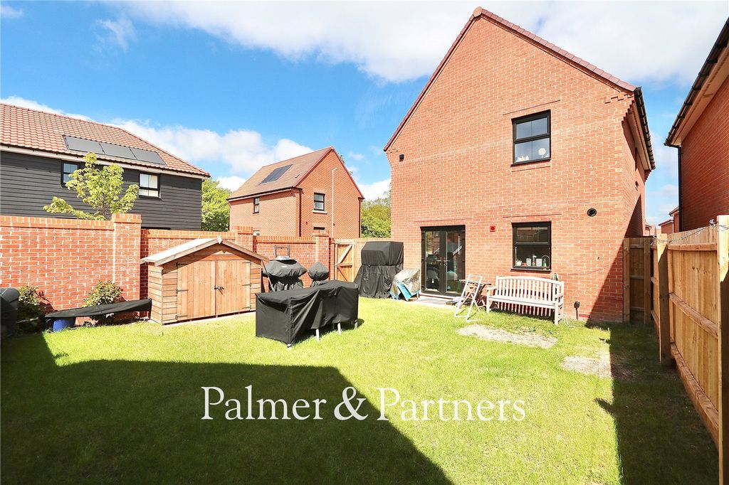 Property photo 3 of 23 Picture No. 02