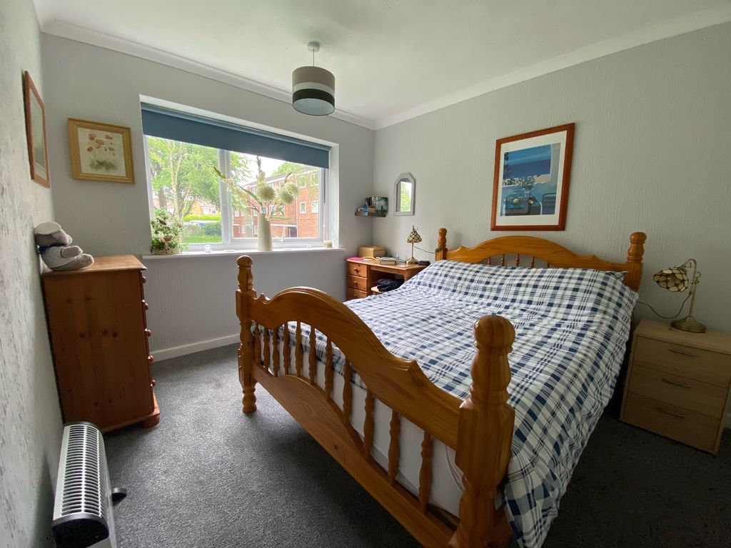 Property photo 3 of 6 Bedroom