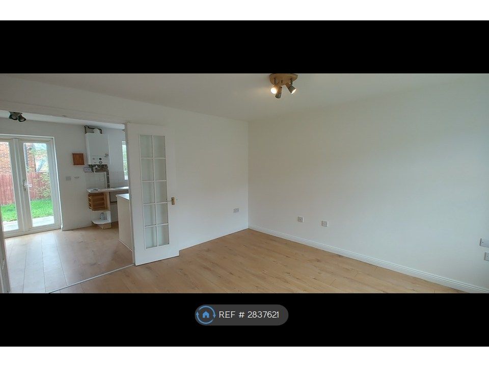 Property photo 3 of 22 Living Room
