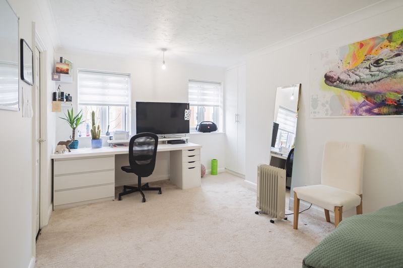 Property photo 1 of 11 Living Area