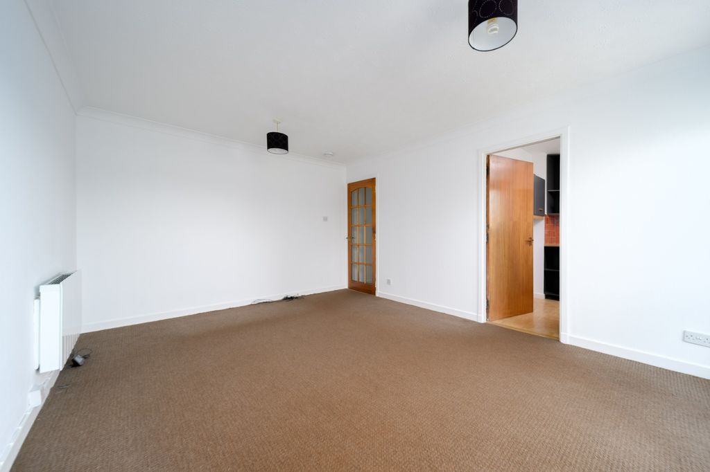 Property photo 3 of 11
