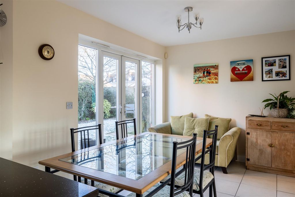 Property photo 3 of 30