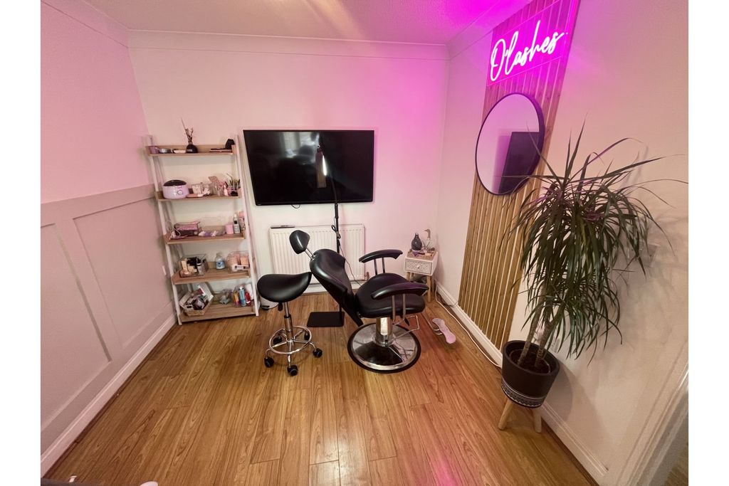 Property photo 3 of 20