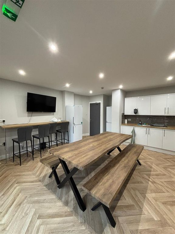 Property photo 3 of 8 Whatsapp Image 2025-11-19 At 11.06.01_Cf51A814.Jpg