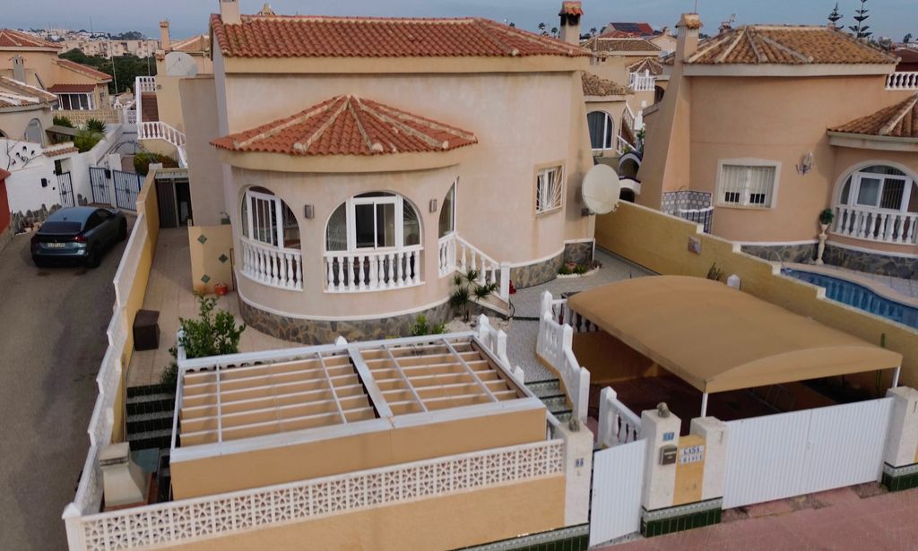 Property photo 1 of 41