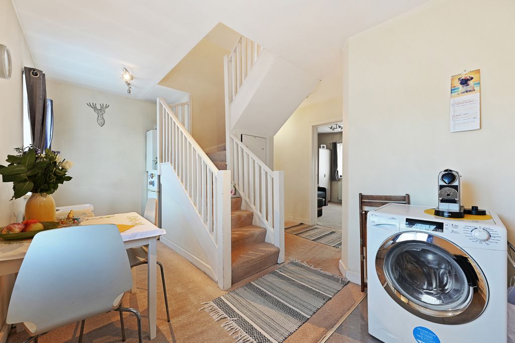 Property photo 3 of 9 Gallery