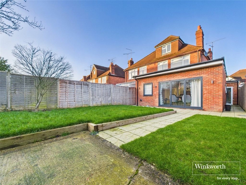 Property photo 2 of 16 Picture No. 32