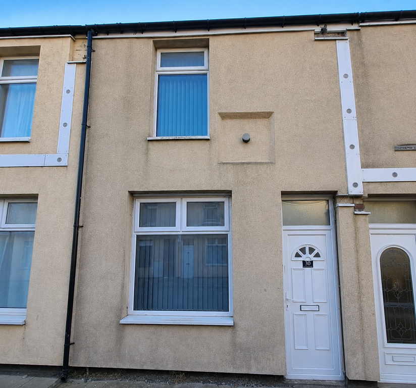 Property photo 1 of 12