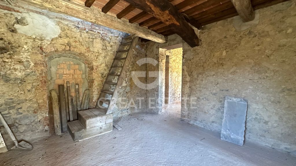 Property photo 2 of 34 Interiors