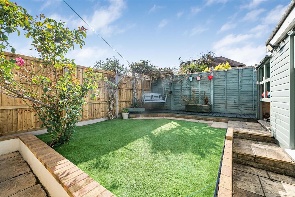 Property photo 2 of 14 13_90746.Jpg