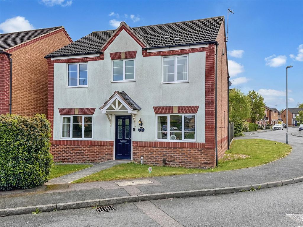 Property photo 1 of 22 Front Aspect 983