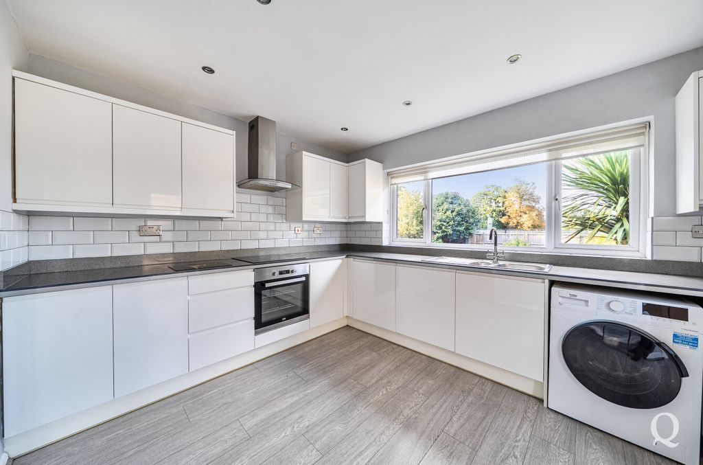 Property photo 2 of 22 Da83B8E4-62B9-4De...